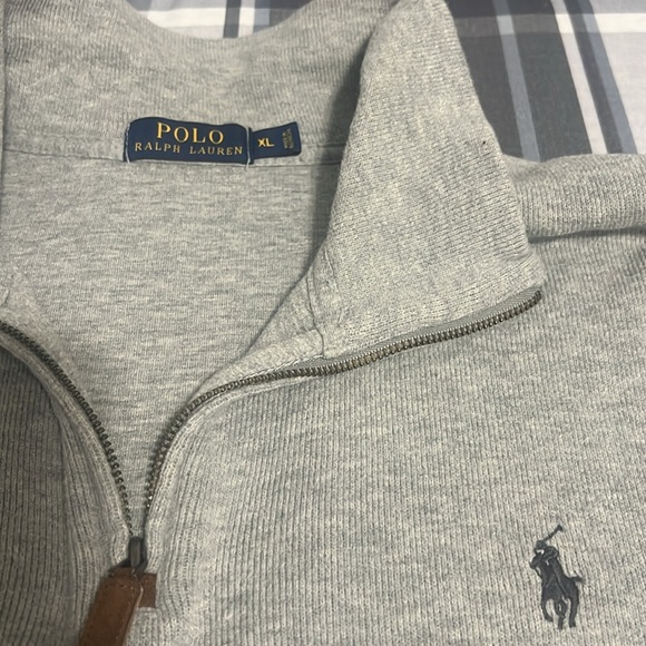 Men’s Ralph Lauren Light Gray Quarter Zip Sweater! - Picture 2 of 5